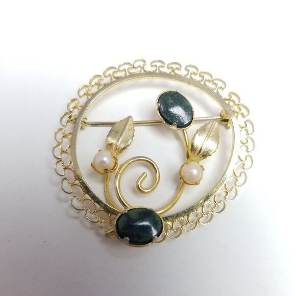 Vintage 12k Yellow Gold Filled Circle Brooch, Green Cabochon Faux Pearl Center - Picture 5 of 5